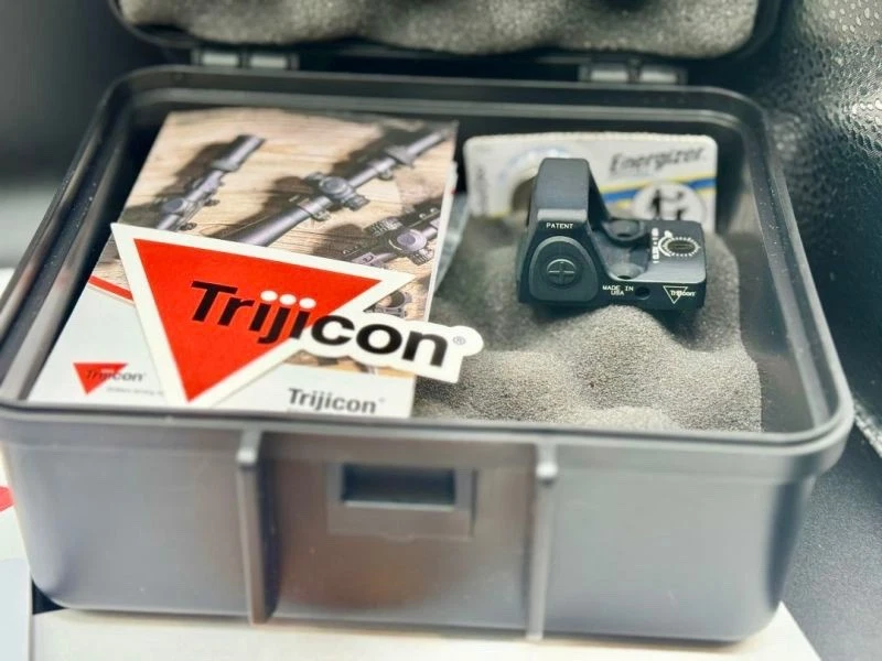 Trijicon RMR06 Type 2 3.25 Adjustable Green MOA Dot Sight -Black (RM06-C-700800)